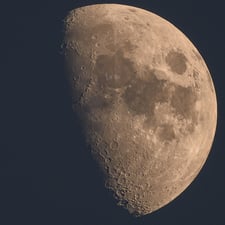 Imagen de Y ese toro enamorado de la luna... de octubre