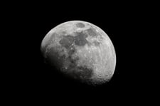 Imagen de Sacar fotos de la Luna de día con cámara reflex