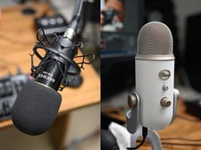 Imagen de Micrófono Blue Yeti vs Neewer NW-800 + UPHORIA UM2 ¿Cuál es mejor?